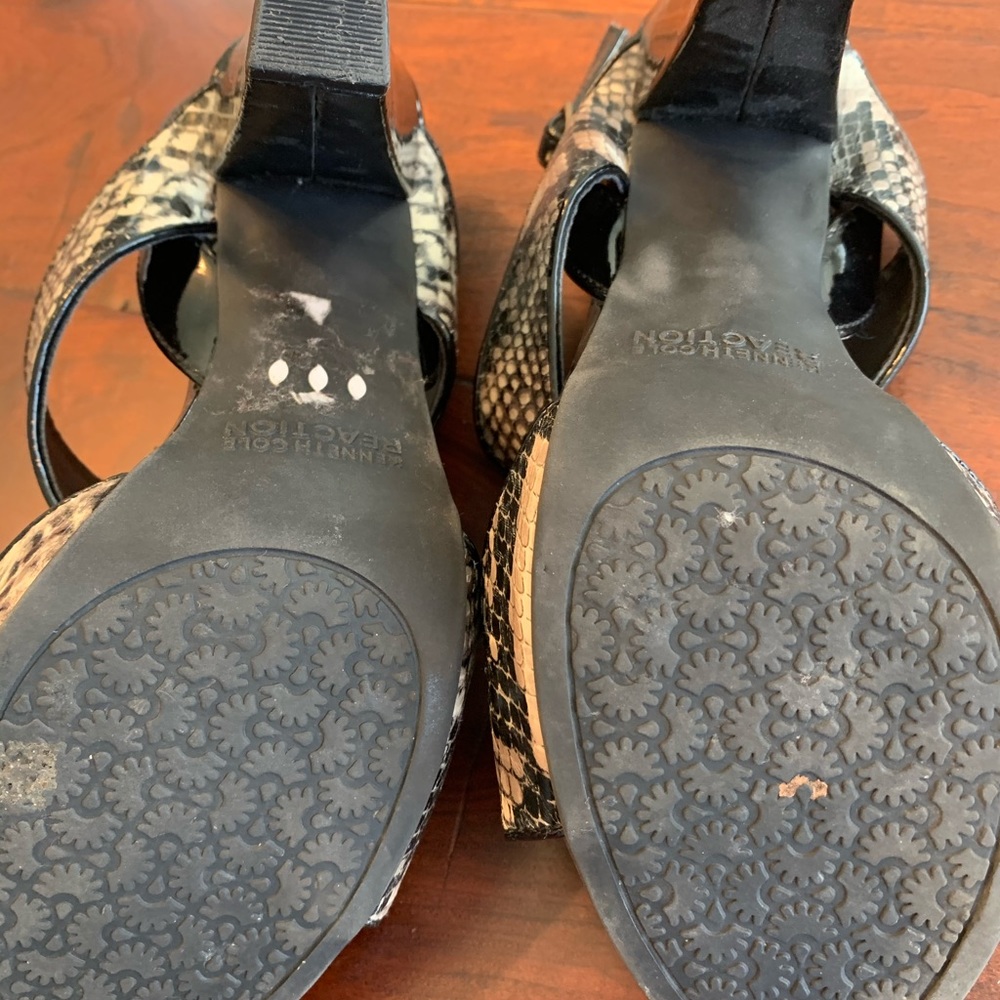 Shoes! Great for summer! ☀️💕 - Picture 4 of 4